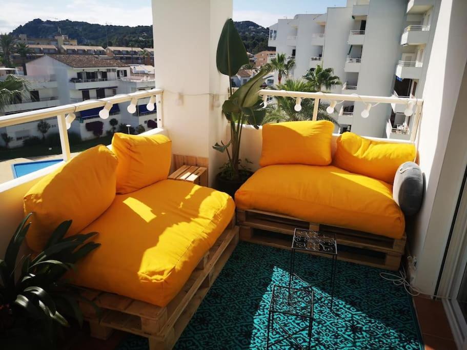 Casa En Urb. Con La Piscina Mas Grande De Javea. Luaran gambar