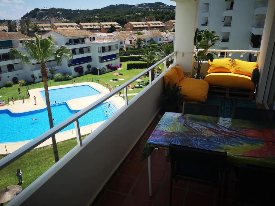 Casa En Urb. Con La Piscina Mas Grande De Javea. Luaran gambar