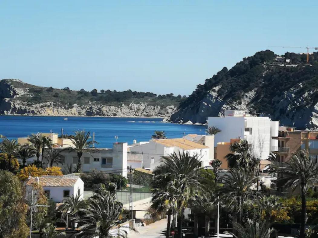 Casa En Urb. Con La Piscina Mas Grande De Javea. Luaran gambar