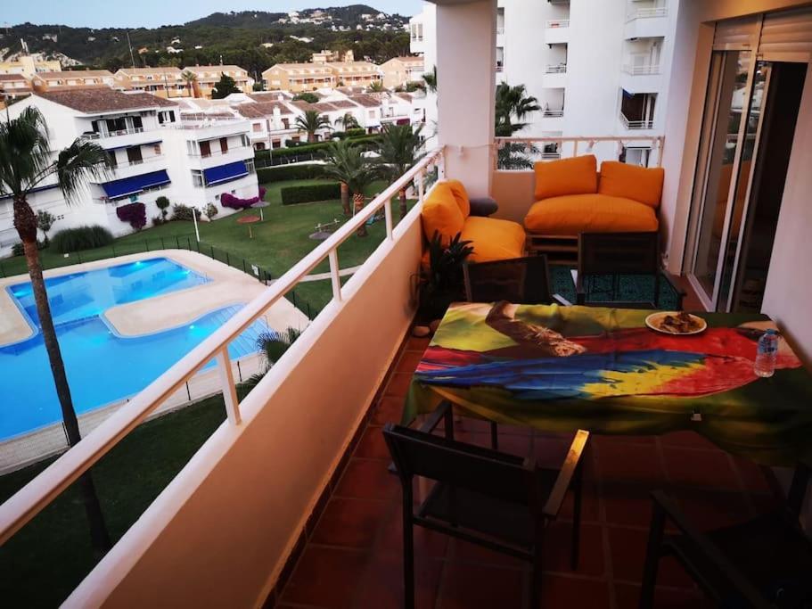 Casa En Urb. Con La Piscina Mas Grande De Javea. Luaran gambar